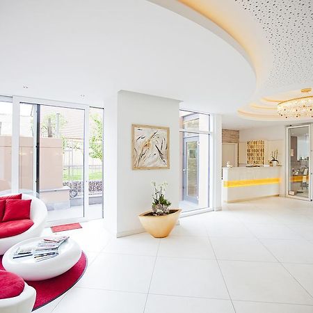 Hotel Krone Ohg ゲルリンゲン エクステリア 写真