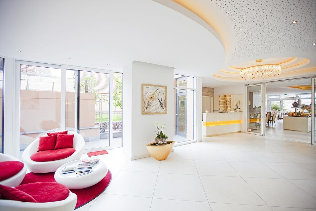 Hotel Krone Ohg ゲルリンゲン エクステリア 写真