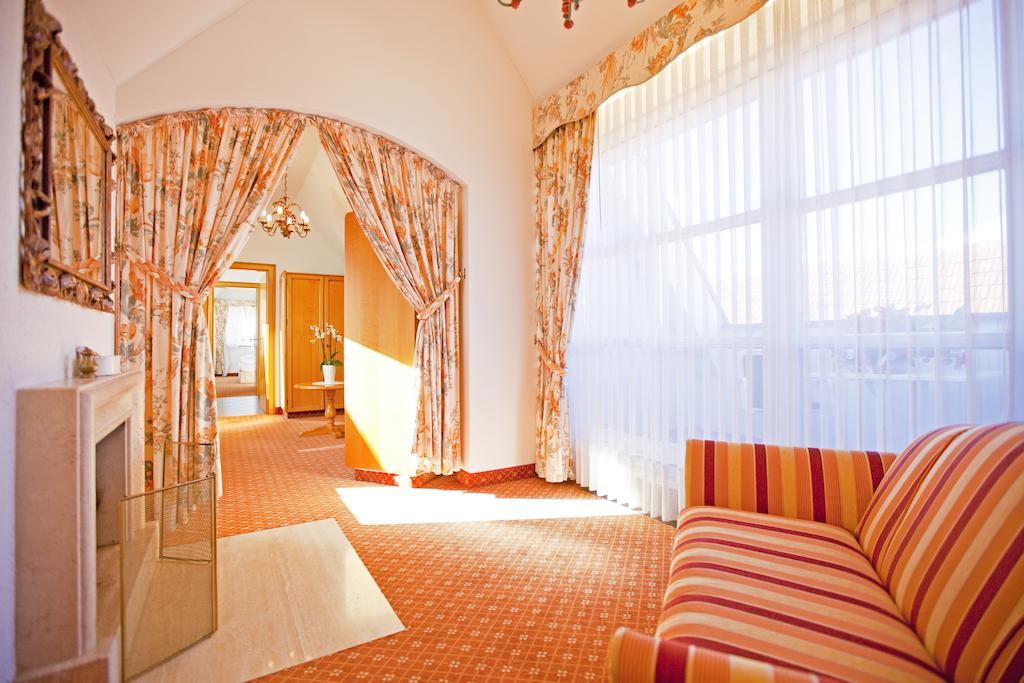 Hotel Krone Ohg ゲルリンゲン 部屋 写真